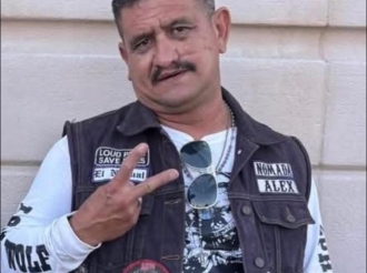 Habiendo Tanto Poli...